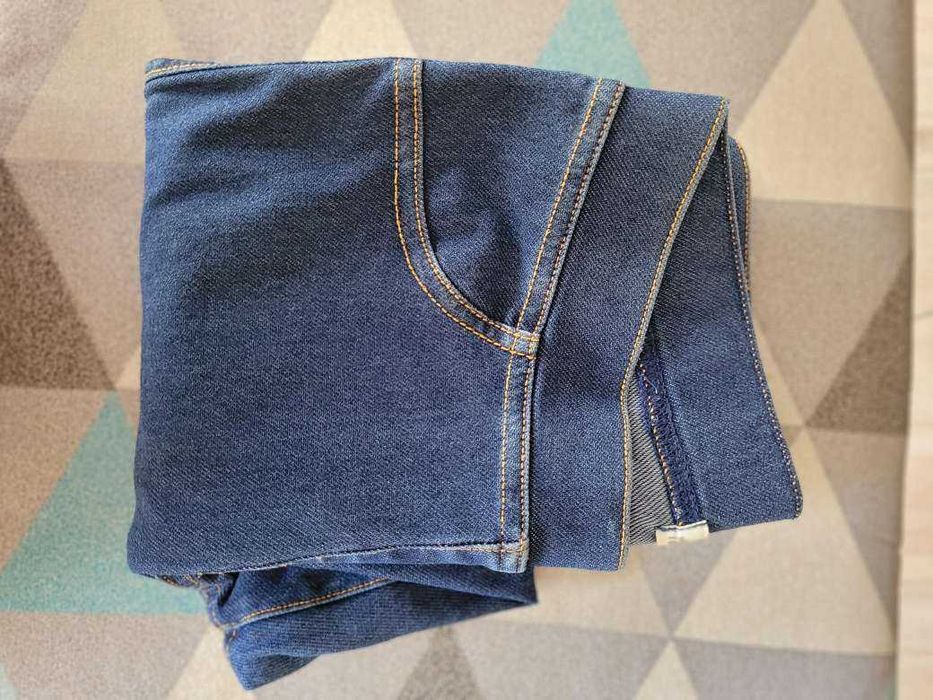 4 бр Запазени дънки и клинове за училище 146 - 152 см / плюс 1 подарък