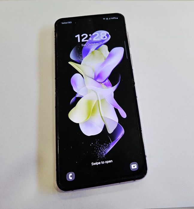 Samsung Galaxy Z Flip 4 8/256  05009-25