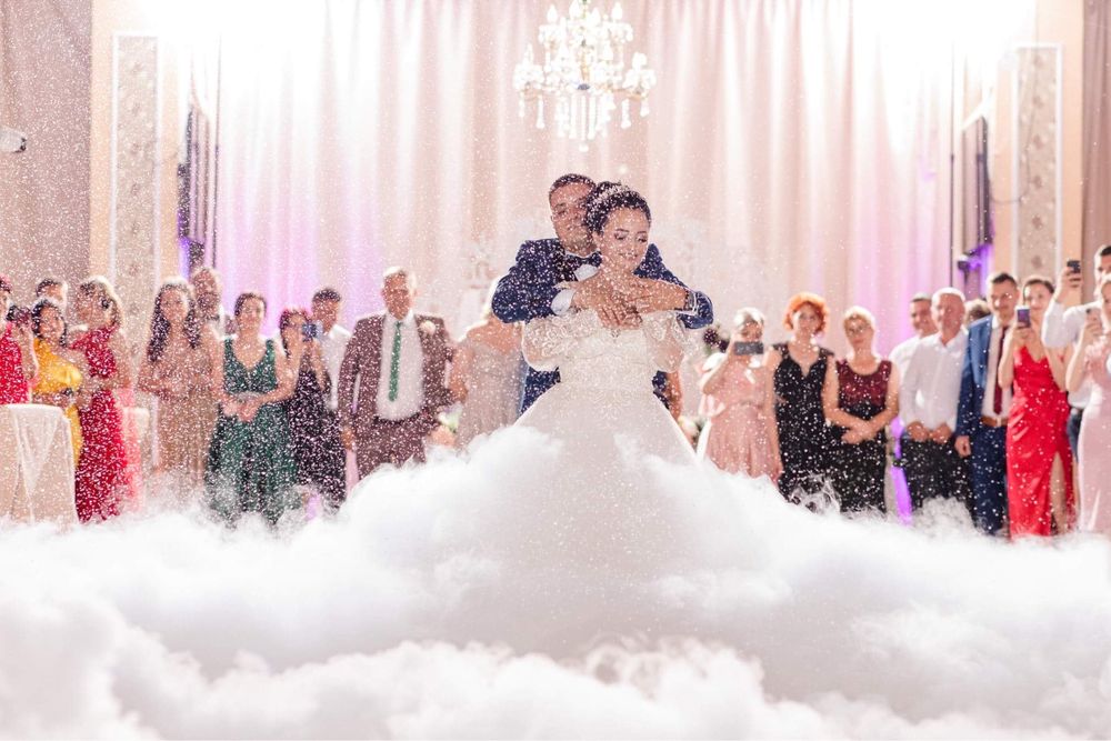 Fum greu, gheata carbonica, artificii, fulgi vals, artificii exterior