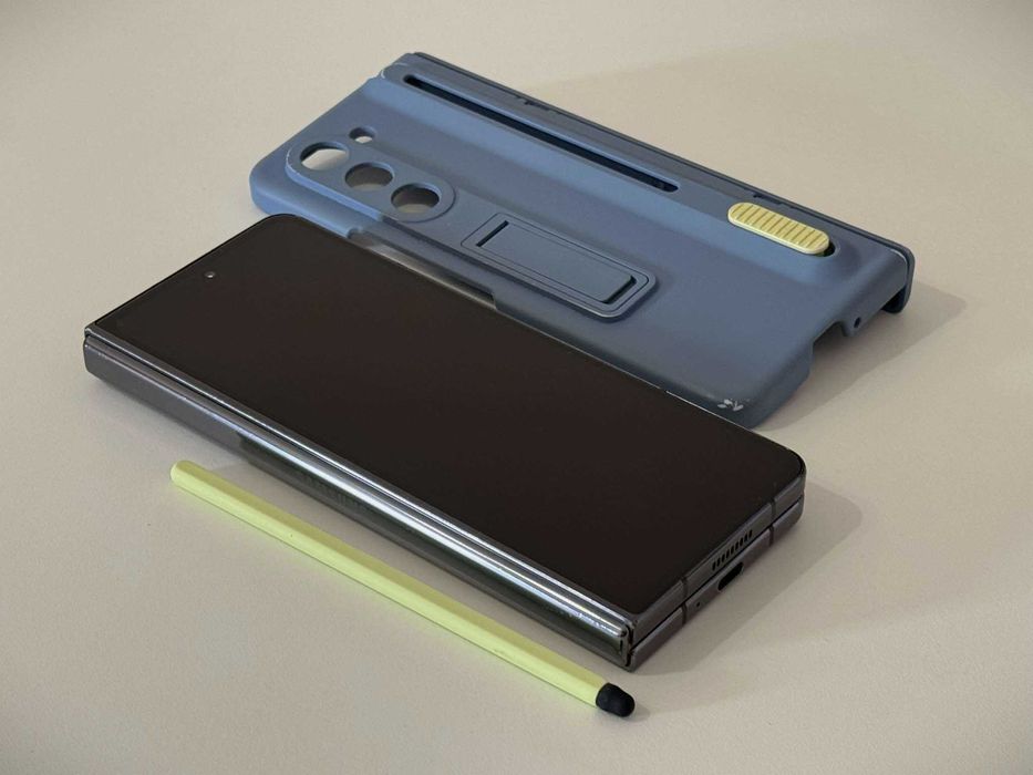 Бартер! Samsung Galaxy Z Fold 5 512GB Black (Черен) Дефект!