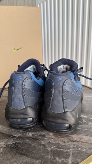 Vand adidasi Nike air max 38’5