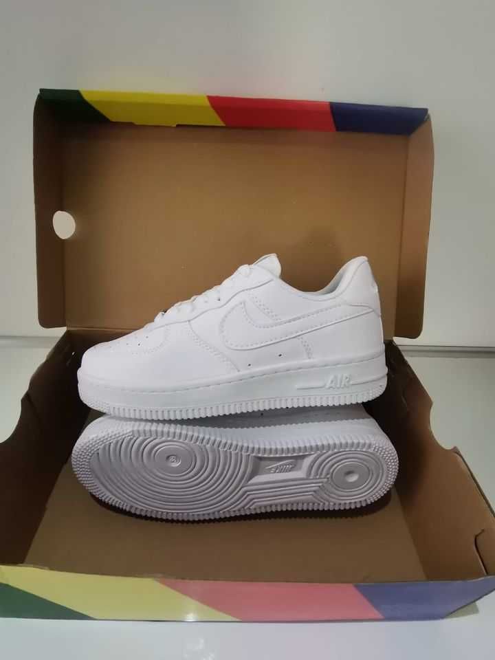 Adidasi Nike AirForce 1 Low Tripple White