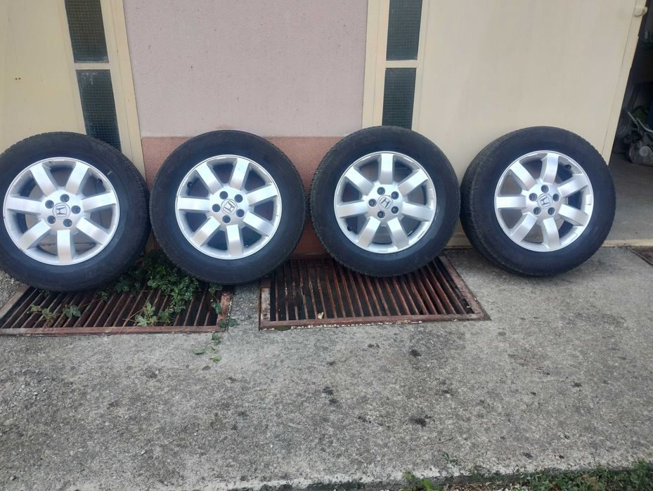 Гуми с джанти за Хонда ЦРВ 3 генерация