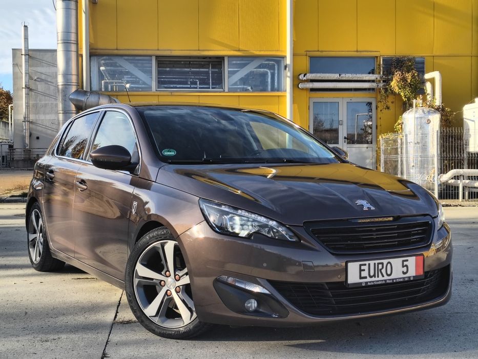 Peugeot 308 1,6 benzina Faruri Led Navi 160 CP