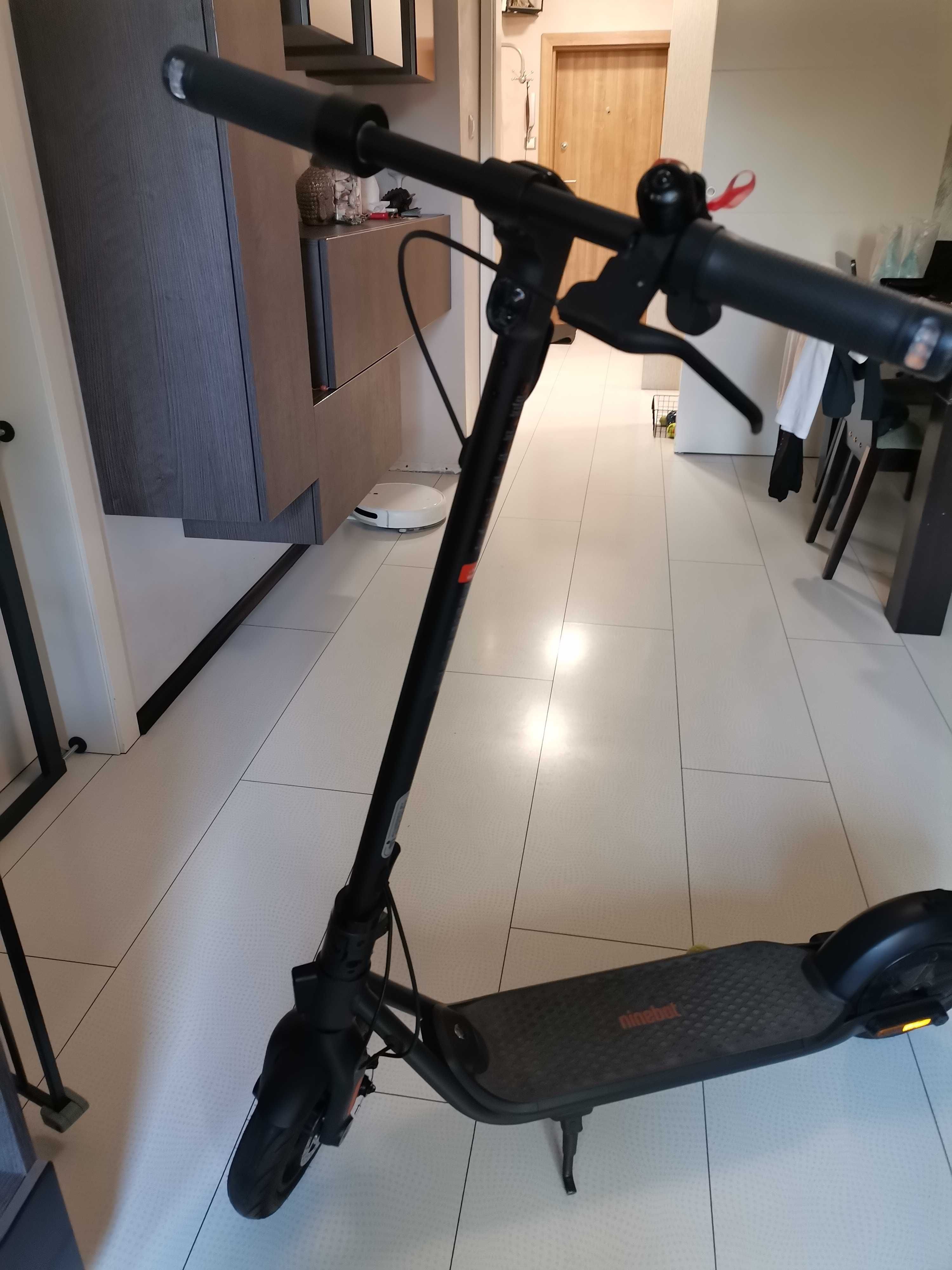 Електрически скутер тротинетка SEGWAY F2 ninebot