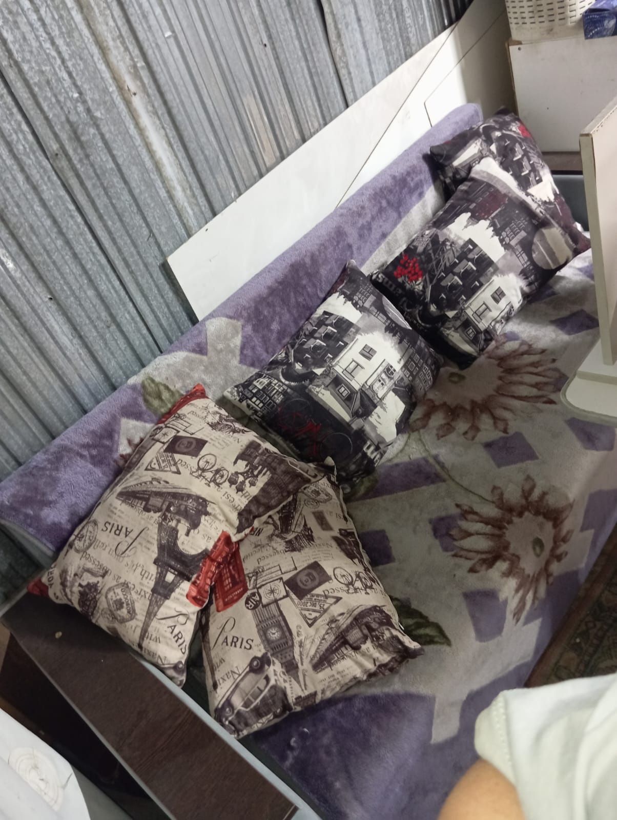 Срочно продам диваны
