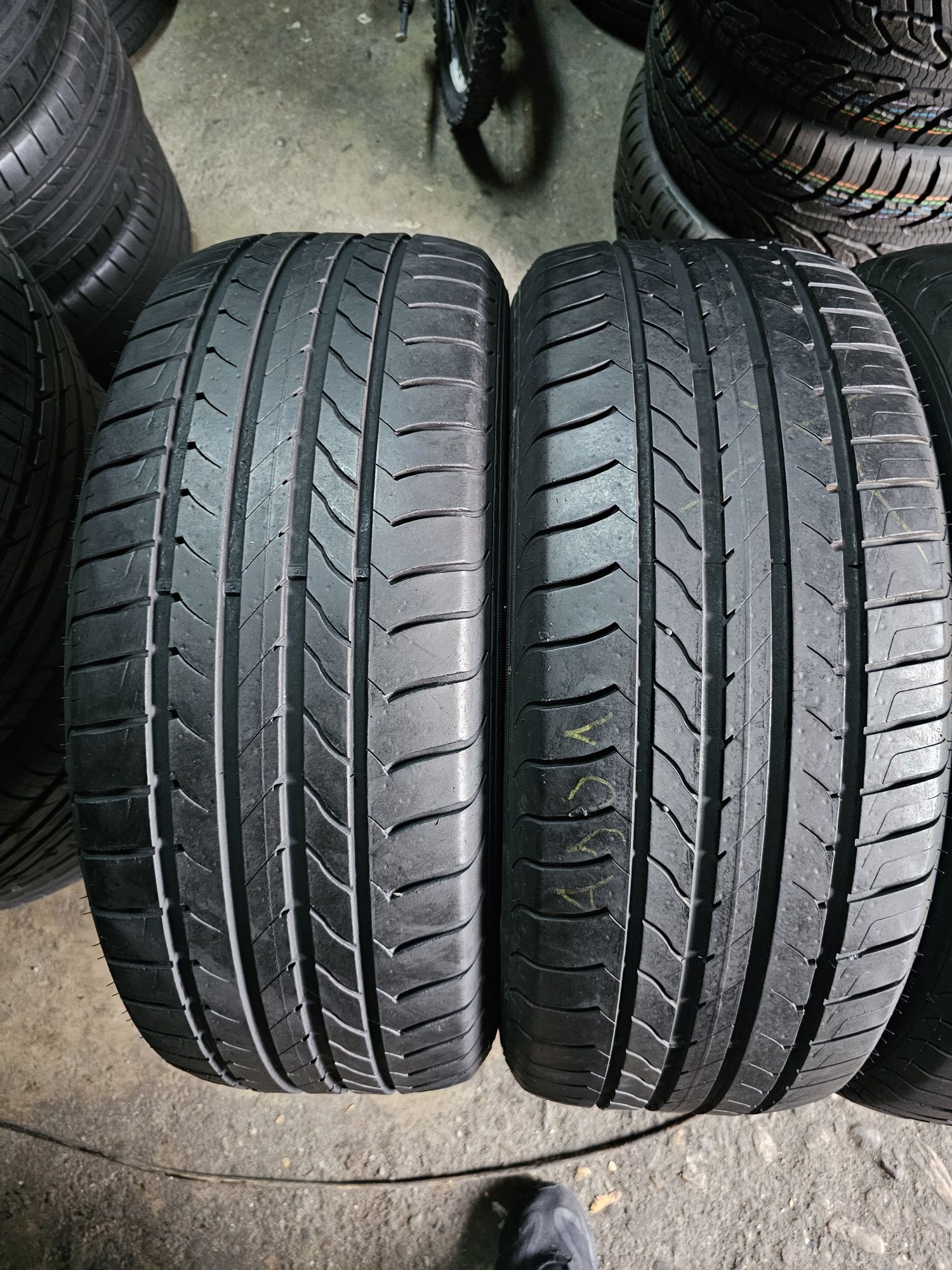 4 anvelope vara 235 55 18 Goodyear