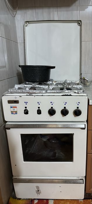 Продаётся газовая плита ( газ )