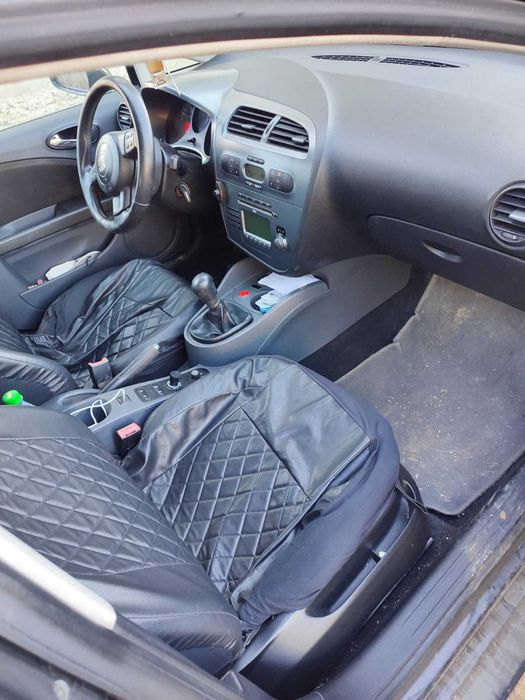 Vând Seat Leon..