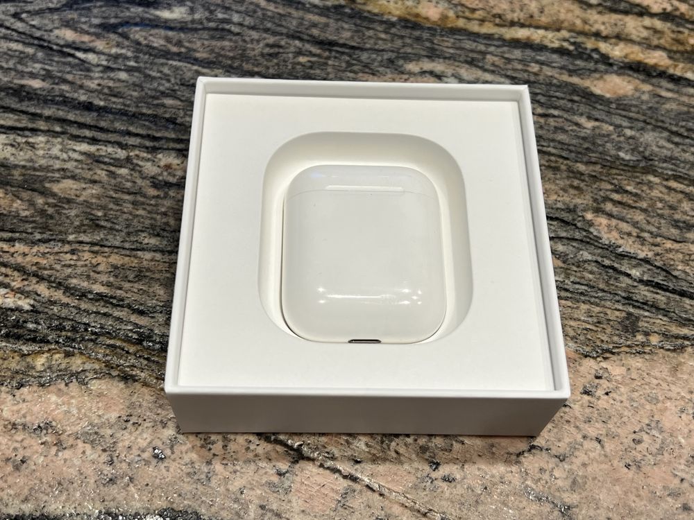 Оригинални слушалки Apple AirPods