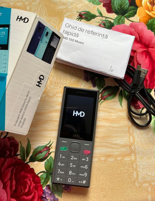 Telefon cu butoane HMD