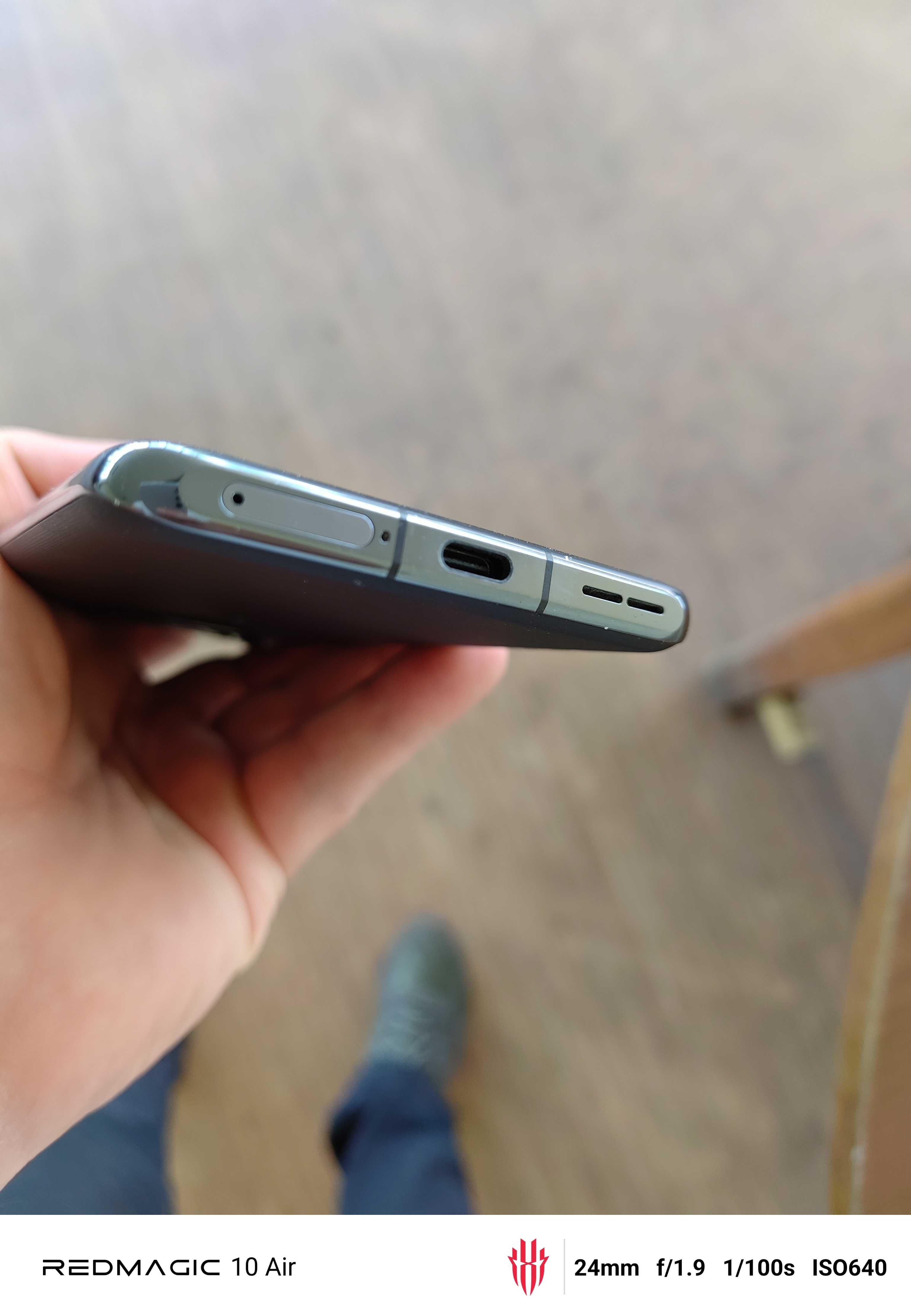 Продавам One plus 11 5G