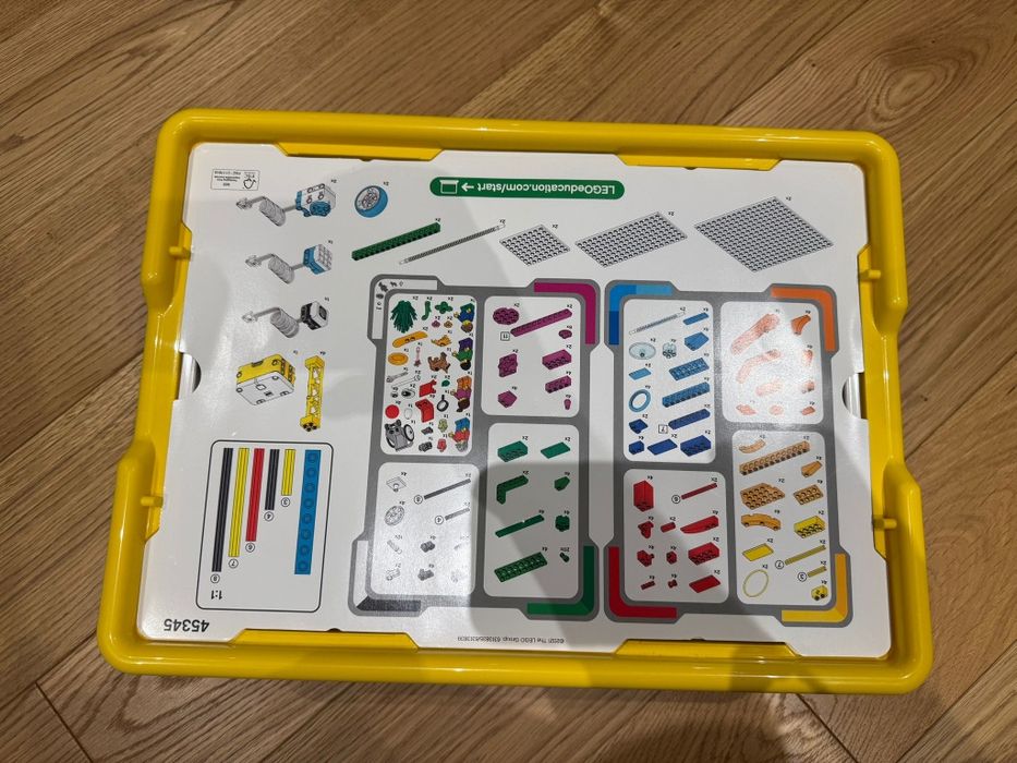 LEGO Education SPIKE™ Essential – 6+