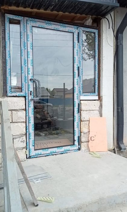 Изготовление алюминиевых конструкций и дверей.