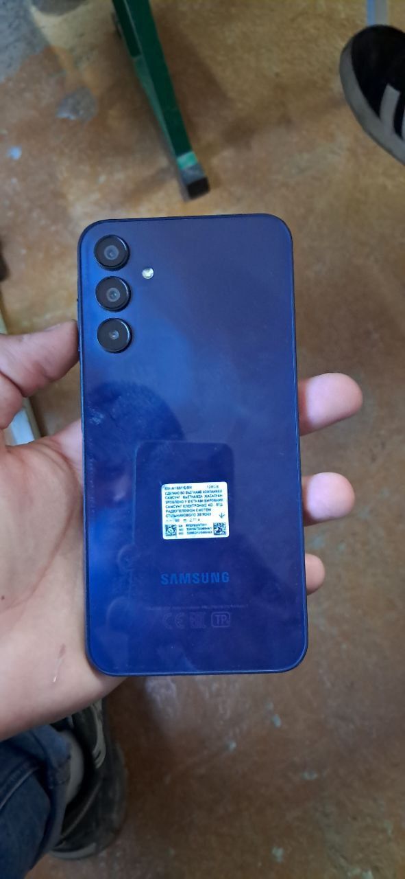 Samsung a 15  yangi