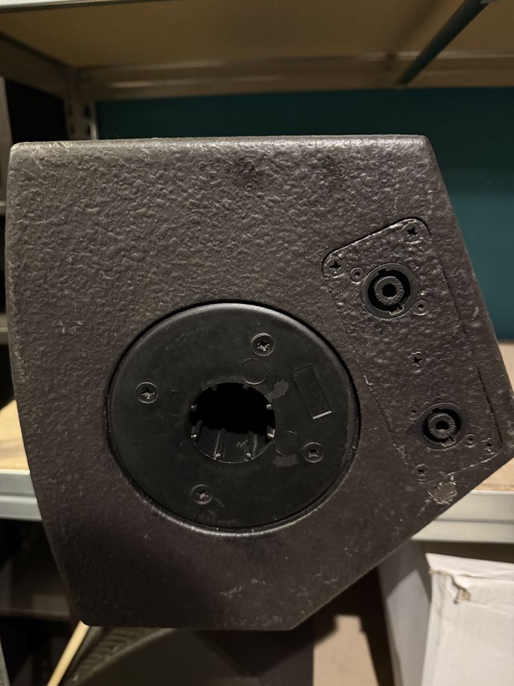 L’acoustics MTD-108a boxe