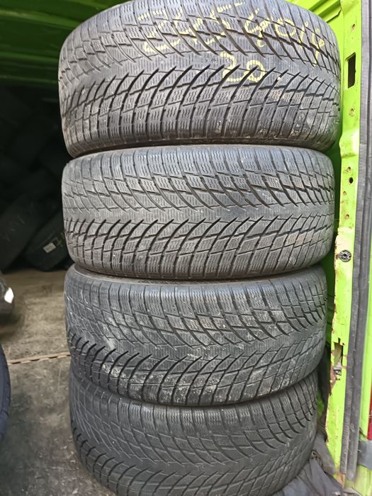 Anvelope MS iarna 245 40 19 nokian 2020 7.5mm