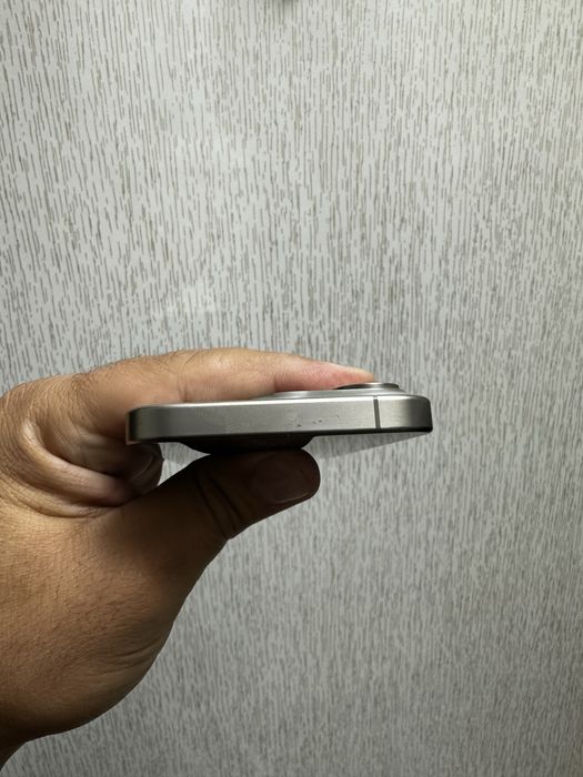 iphone 15 pro 512gb LL/A Amerika esim battery 86%