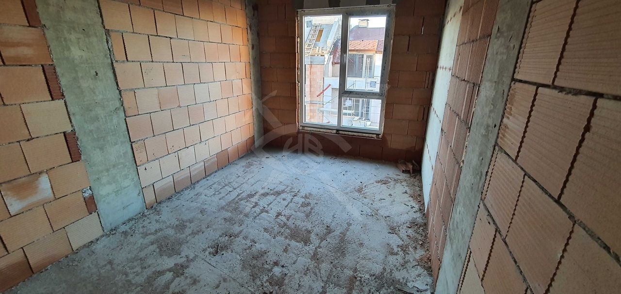 Продава се Тристаен апартамент в Пловдив, Христо Смирненски - 106 кв.м за 1202 €/кв.м - Снимка #2