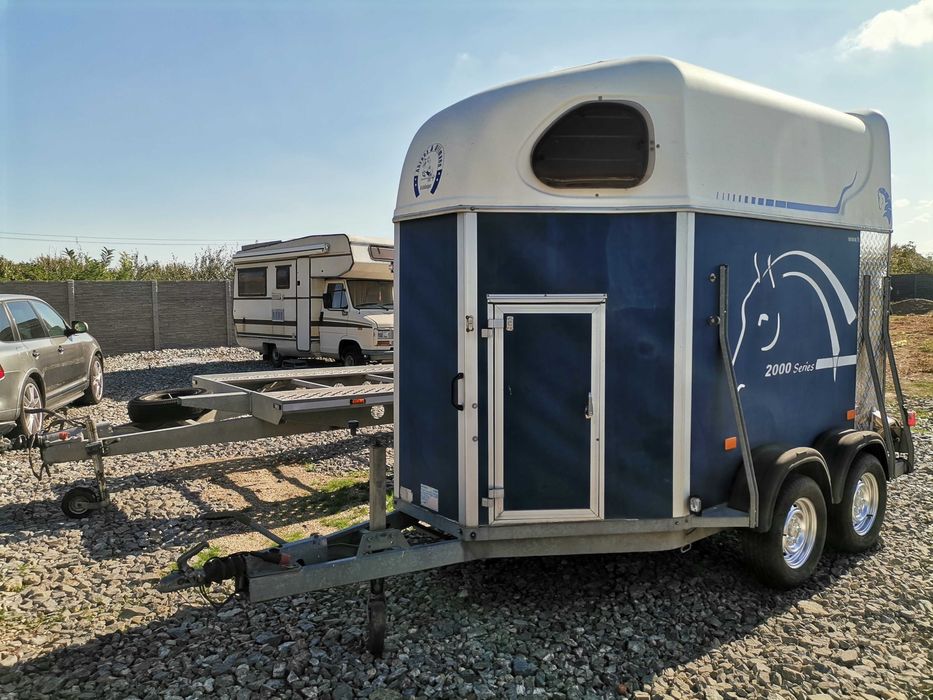 Remorca de  cai  /animale