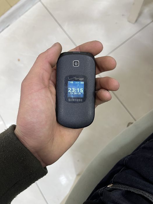 samsung gusto3 sotiladi