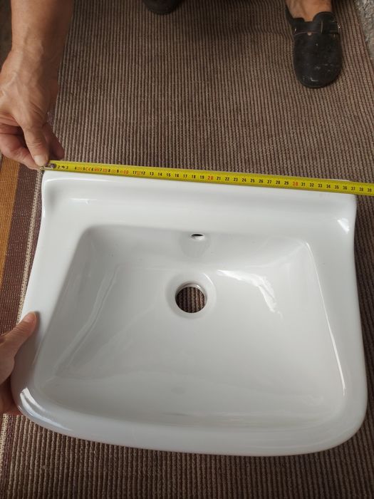 Мивка за баня порцеланова