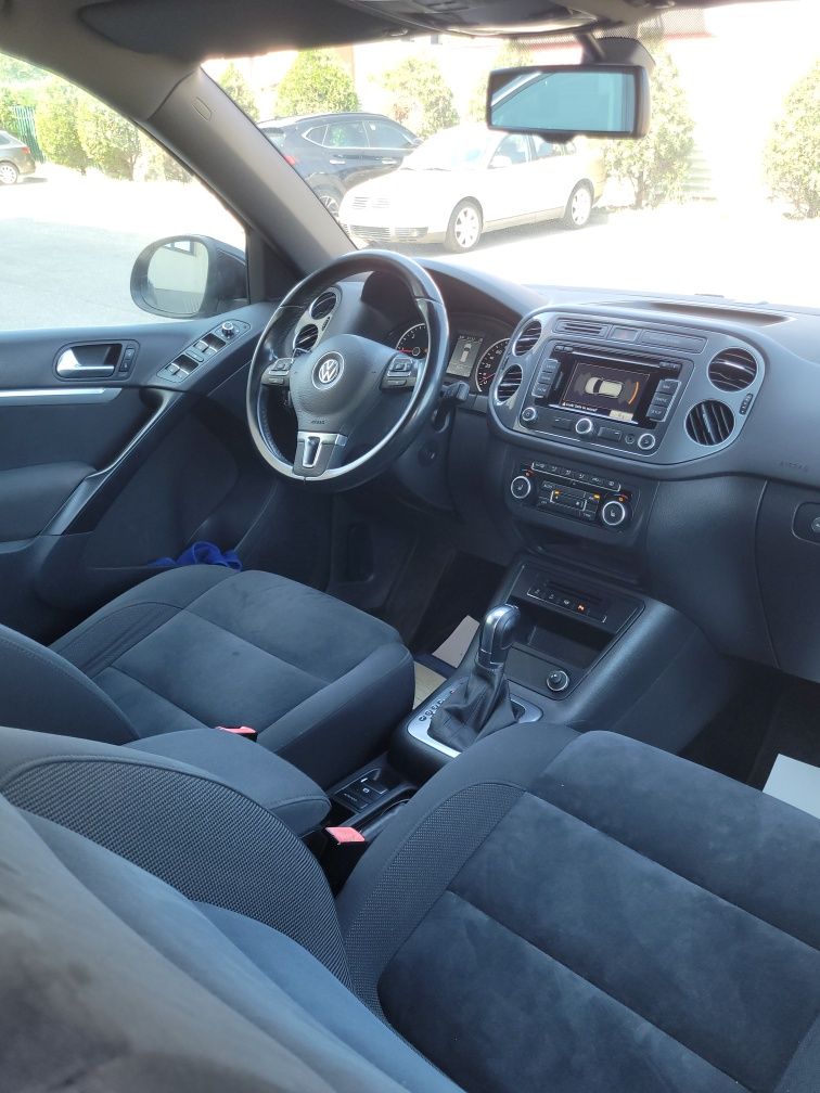 Volkswagen Tiguan R line. Automat 4X4 Euro 5