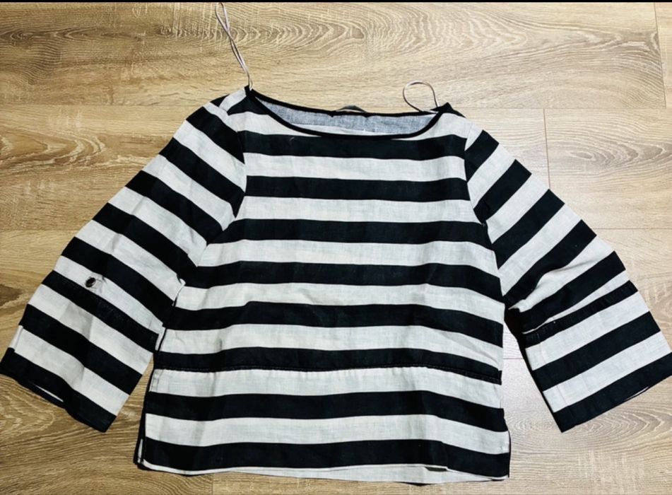 Bluza din in alb si negru