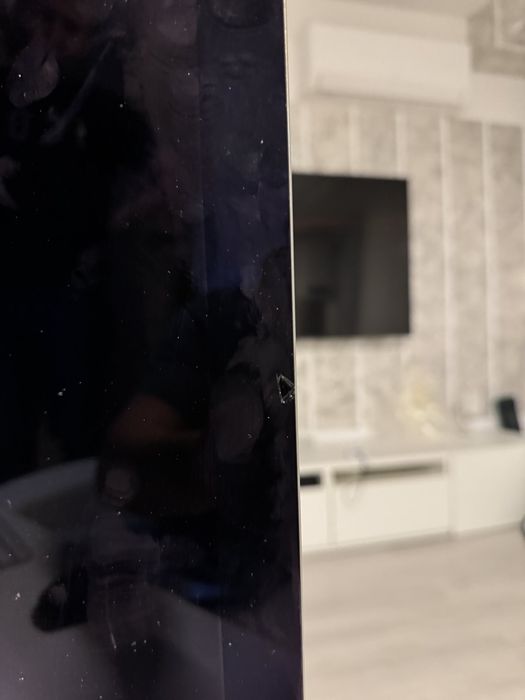 iMac 27 inch, 5k,32 GB, 2400 mhz DDR4, i7, 4.2 ghz, Radeon pro 580 8 G