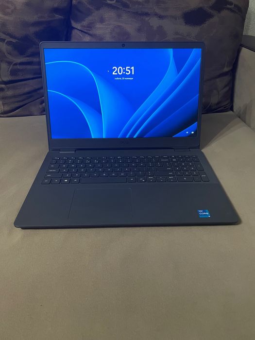 Лаптоп Dell Vostro 3500 Intel core i5 - 11th gen, 8GB ram, 512gb