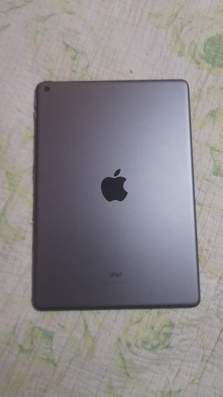 Срочно продам iPad 9 64GB