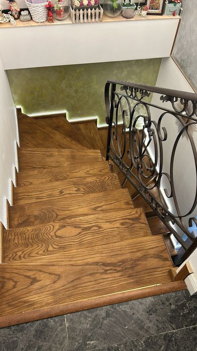 Scari din lemn masiv, Balustrade, Riflaje