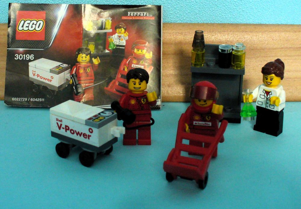 Lego Ferrari Shell V-Power® -2 серии колички+бензиновоз+аксесоари и МФ