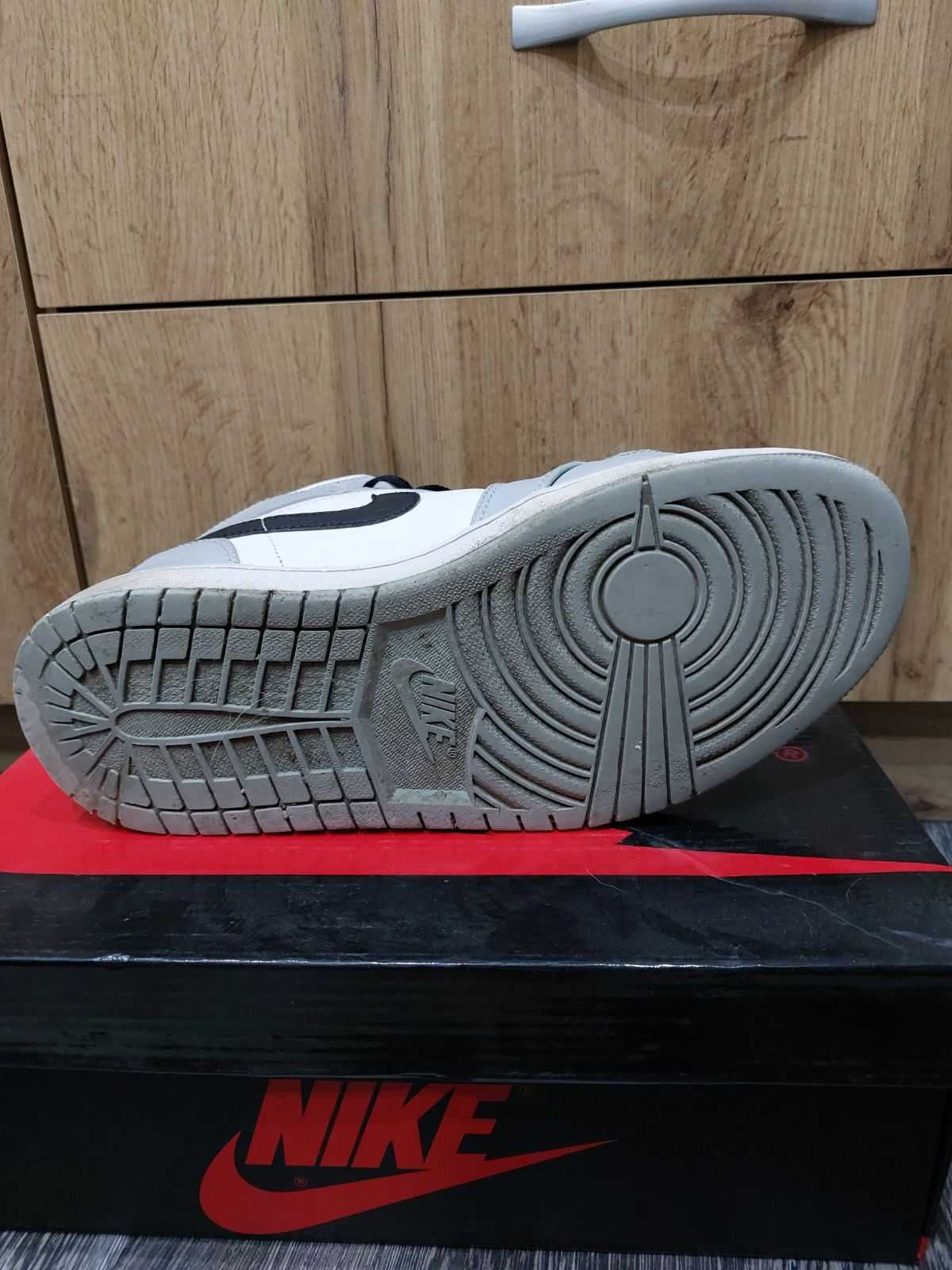 Кецове NIKE AIR 44 номер