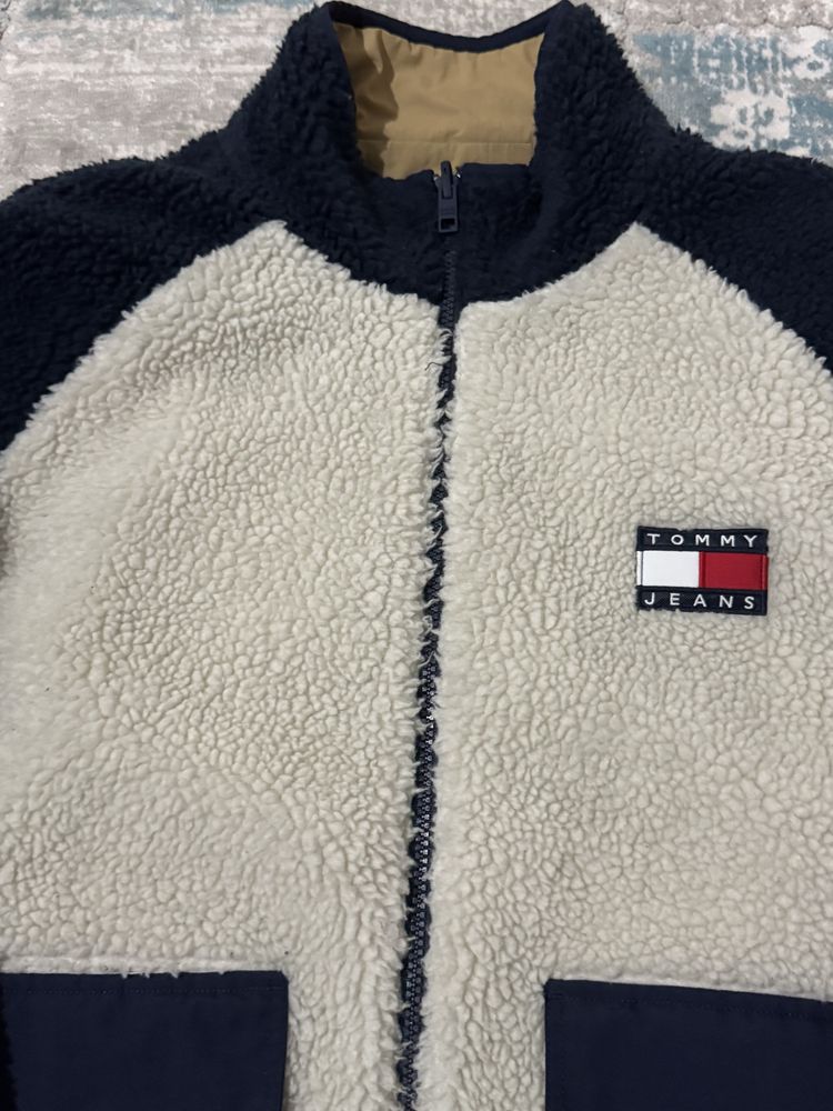 Tommy hilfiger двустранно яке размер М