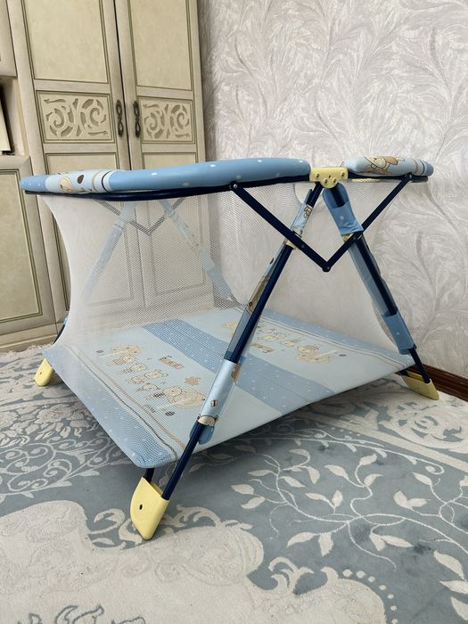 Продам манеж детский.