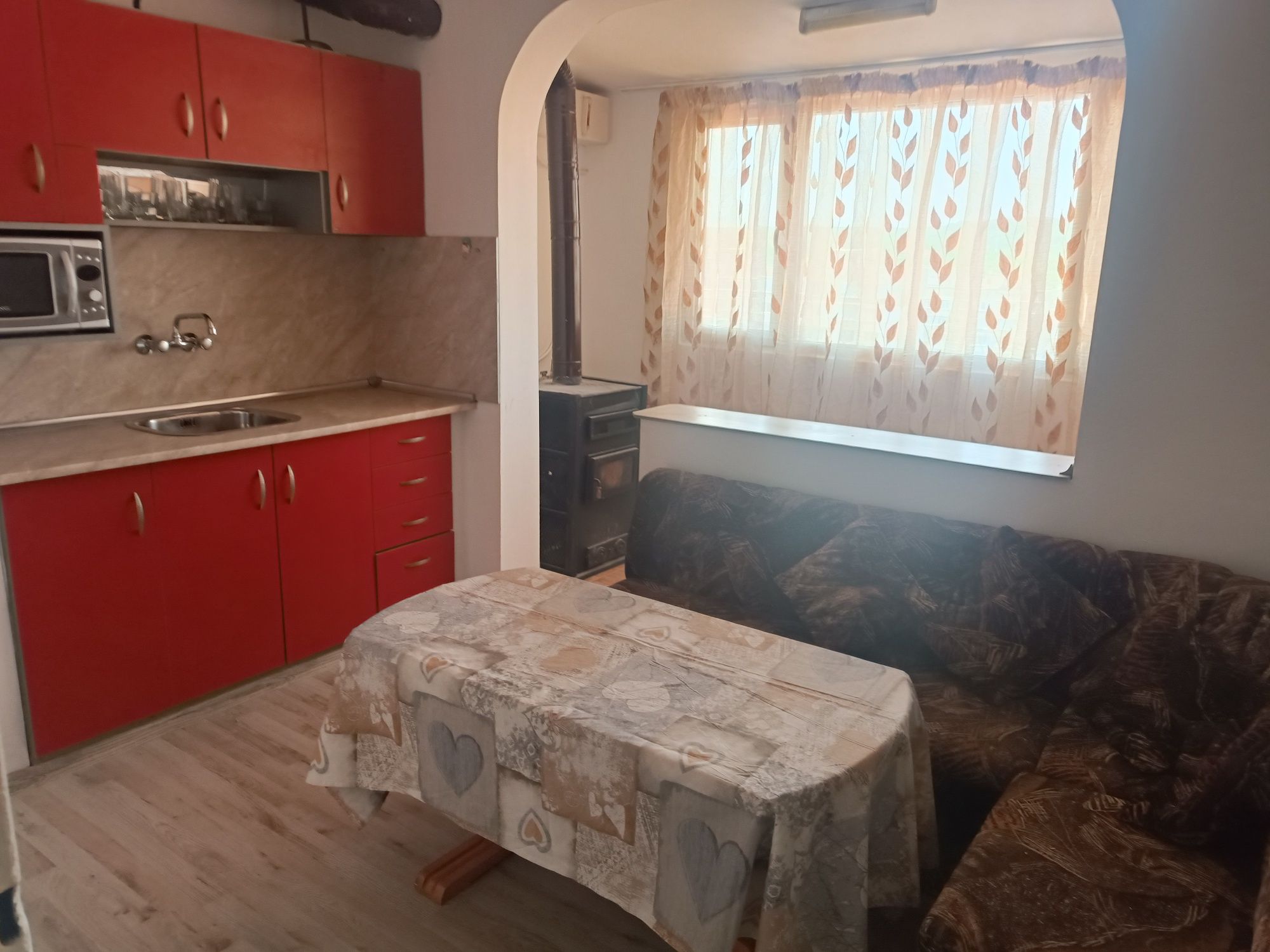 Продава се двустаен апартамент в Силистра  кв. Изток
