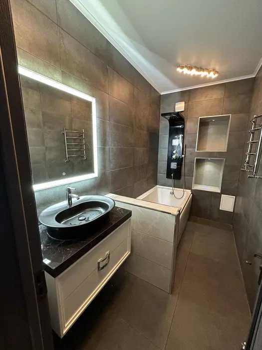 Продажа квартира с евро ремонтом 3х-комнат 90м2 ор: метро Айбек (сша)