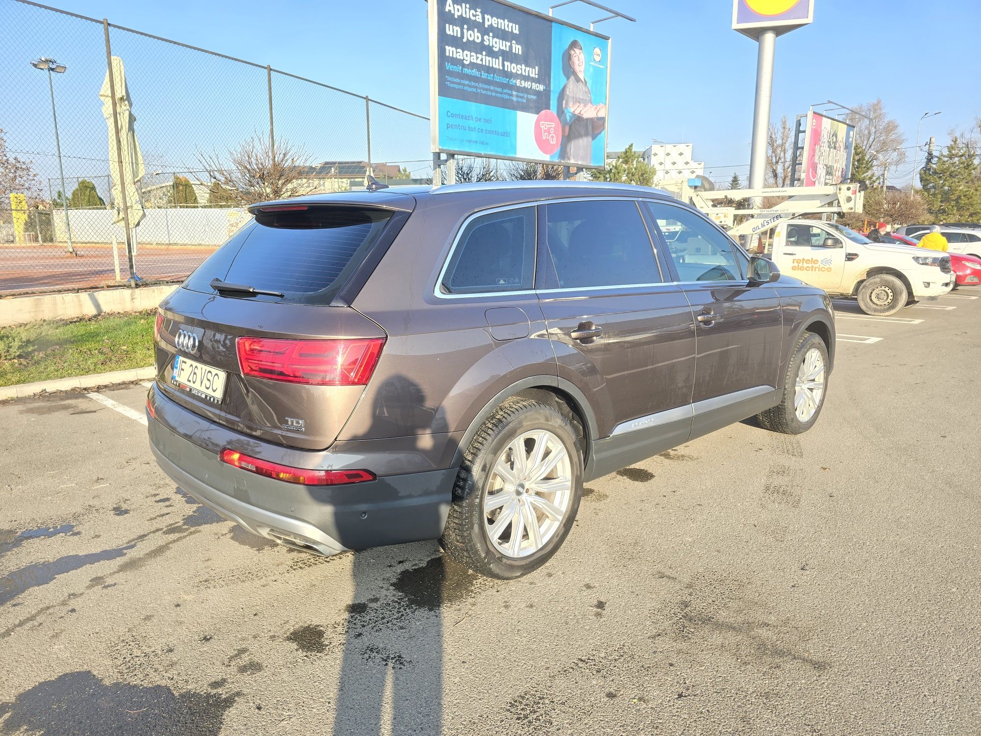 Audi Q7 , piele bej, plafon panoramic