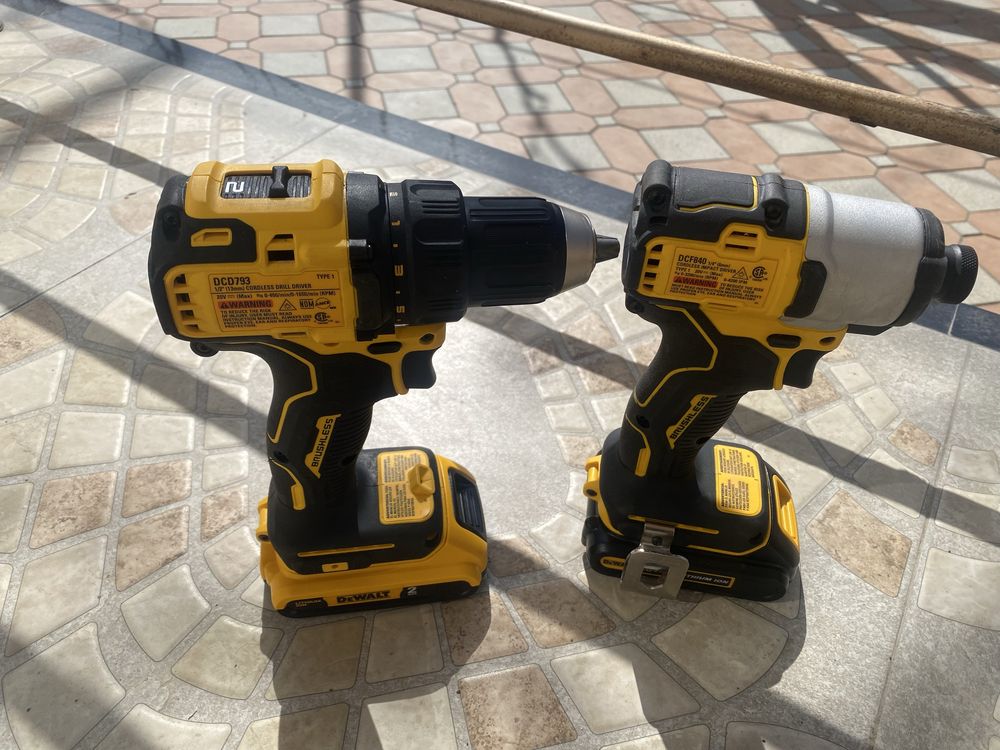 DEWALT. Arginal. США