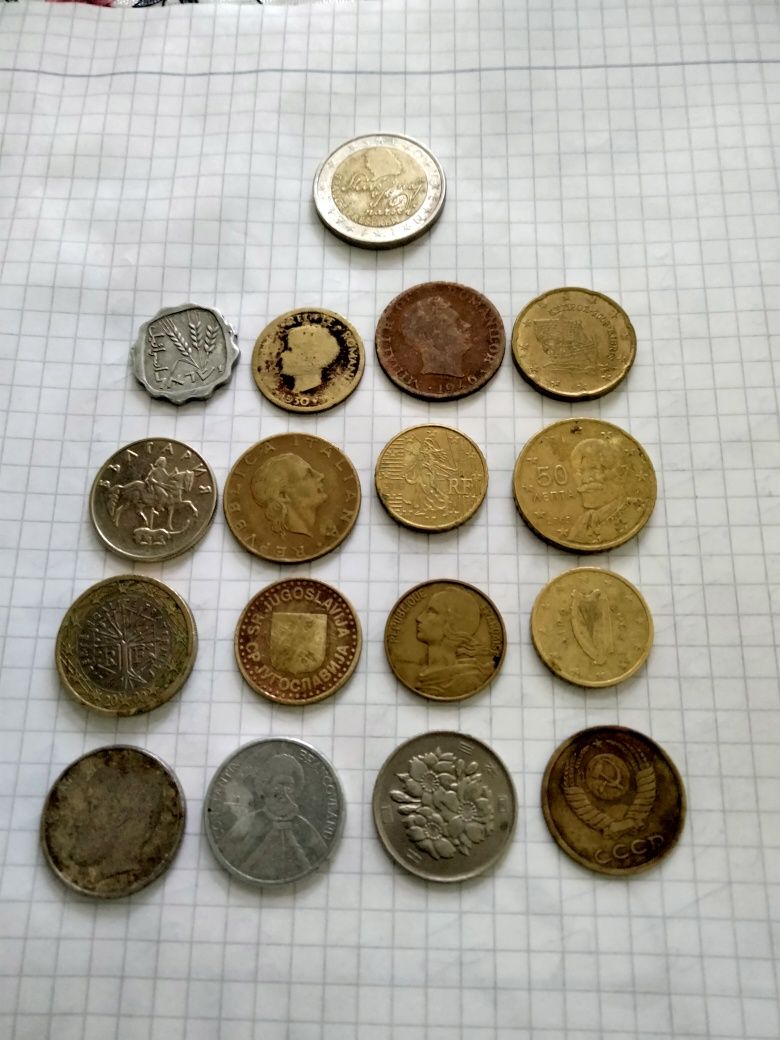 Monede și bancnote de colecție.