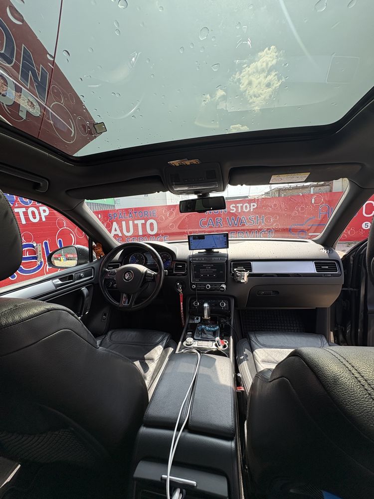 Volkswagen Touareg 2016 , 3.0 TDI R Line , KM reali , Revizii la zi
