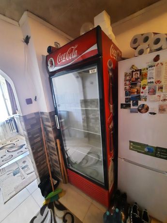 Lada frigorifica industriala Coca Cola originala, in stare perfectă.
