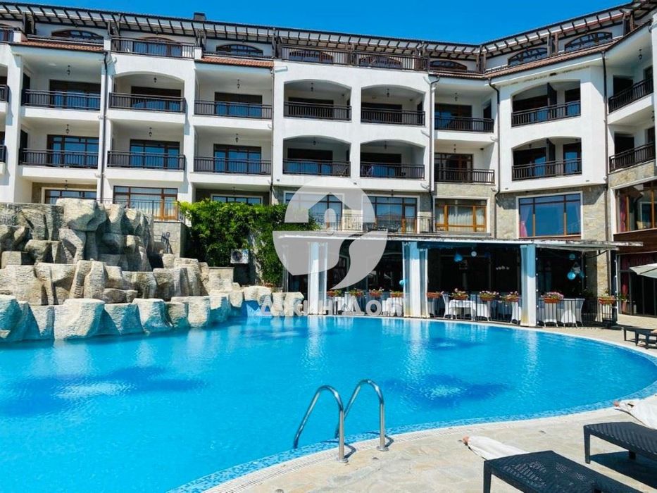 Продава се Двустаен апартамент в Ахелой - 102 кв.м за 395 €/кв.м - Снимка #10