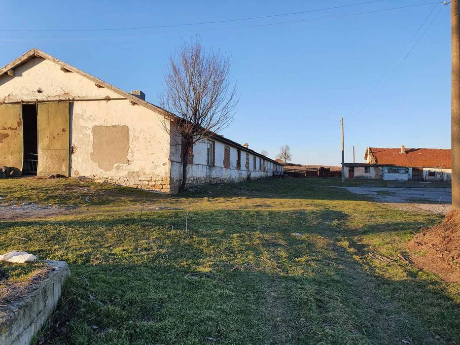 Продава ФЕЦ Соларен парк