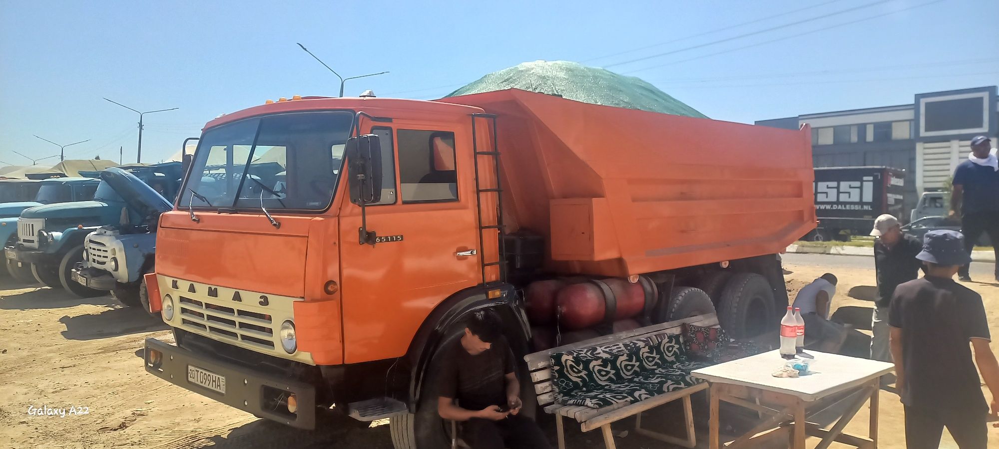 Kamaz va Zil xizmatlari...  Chinoz   Qum...