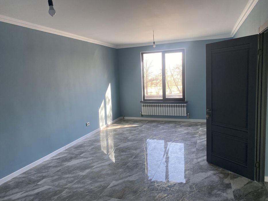 СДАЁТСЯ НОВОЕ ЗДАНИЕ 200 м² — 6 изолированных кабинетов