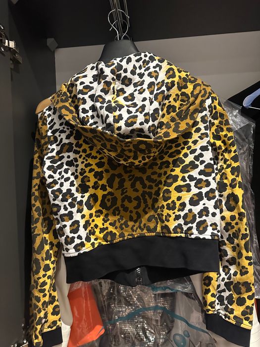 Суитшърт Love Moschino