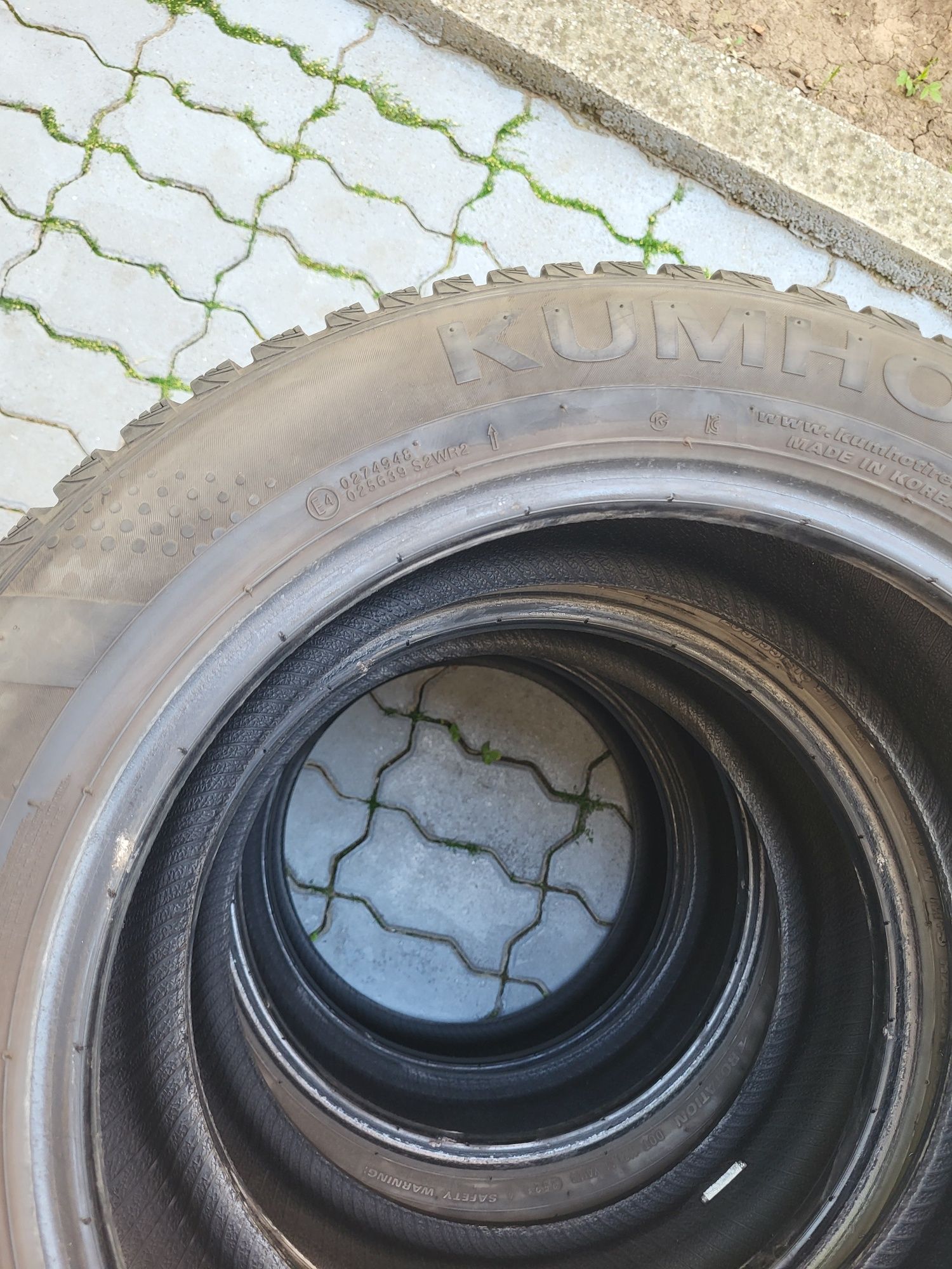 Set cauciucuri iarnă 205/55/R16 și set cauciucuri vară cu jante