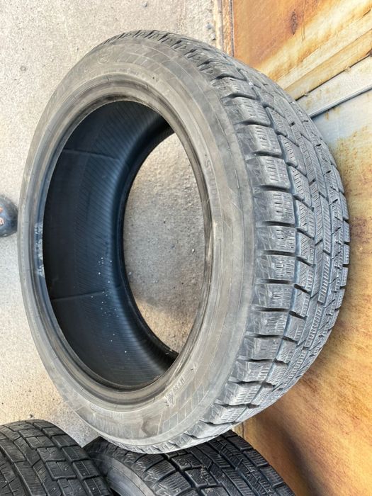 Продам хорошие шины YOKOHAMA 235 45 R18